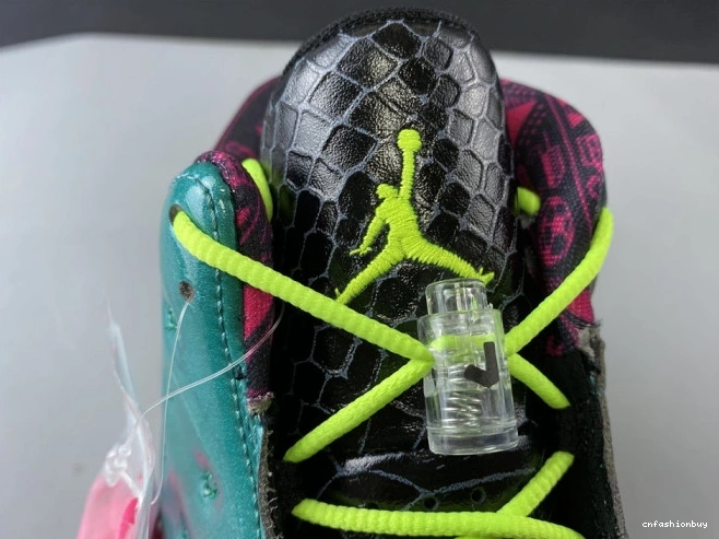 Air 836405-305 13 Doernbecher Jordan Retro 1102